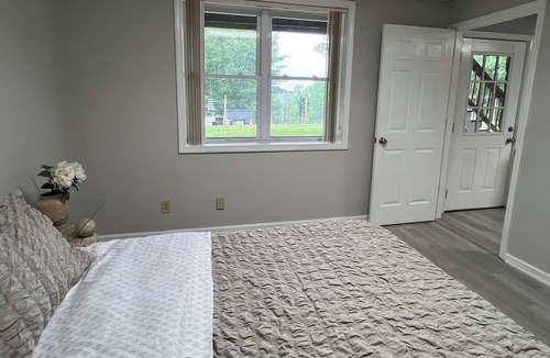 Piney Creek House | Farmhouse apartment with WiFi in Piney Creek - 2 bedrooms