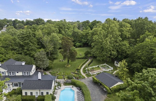 Anderson Township House | Farmhouse, Gardens, Pool, Fishing Pond, Pergolas