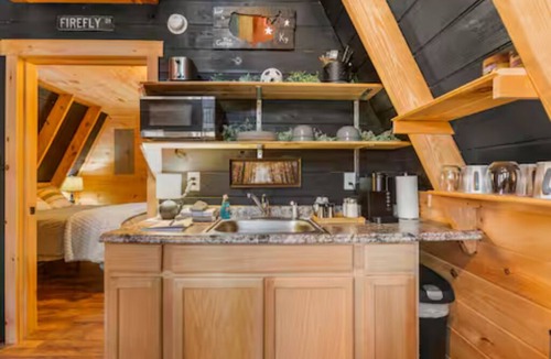 Stanton Ski Chalet | Firefly Chalet - Pond/Hammock/Firepit/Fireplace