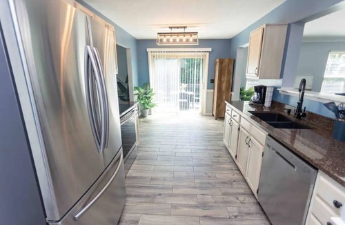 Independence House | Flagstone Oasis, Modern 4BR , W/Game Room