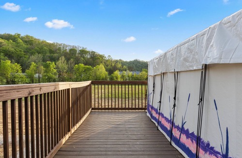 Stanton RV Rental | Furnished Glamping Tent/2 Queen Beds/Red River Access- River Rainbow - #5