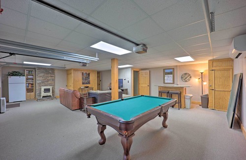 Hays Cabin | Game Room + Mtn Views! Family Blue Ridge Retreat