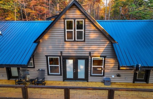 Pittman Center Cabin | Gatlinburg cabin Golf course 5 min away!