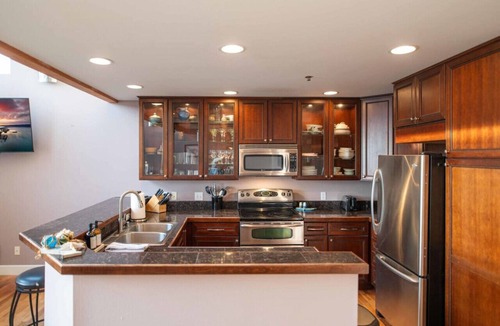 Homer Villa | Glacier + Tide Retreat