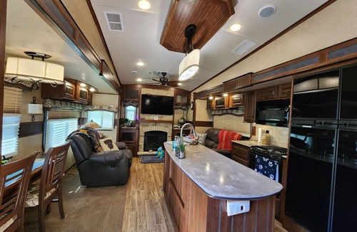Pittman Center House | Glamping Experience in Gatlinburg