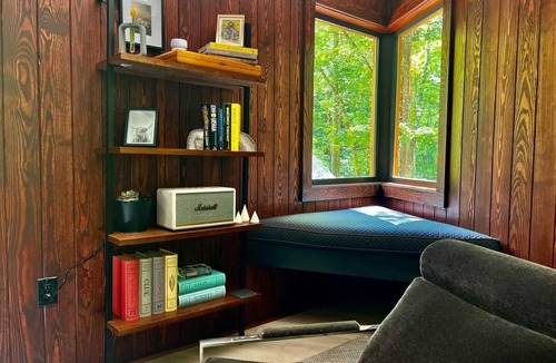 Brevard Cottage | Glamping in Brevard - Hellbender Treehouse