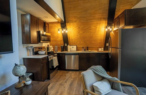 Omaha Cabin | Golf Lovers 2-bedroom A-Frame Cabin by Big Cedar Golf