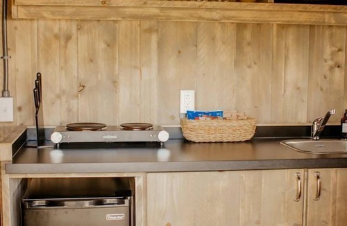 Flag Pond RV Rental | Gorgeous Glamping Tent in Erwin, Tennessee