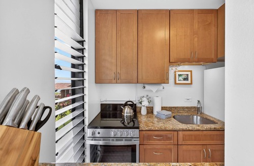 Kahana Condo | Gorgeous New Seaside Studio Retreat
