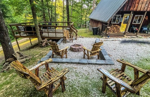 Wellington Cabin | Gorgeous Secluded Cabin with Hiking Trails Near in Frenchburg, Kentucky