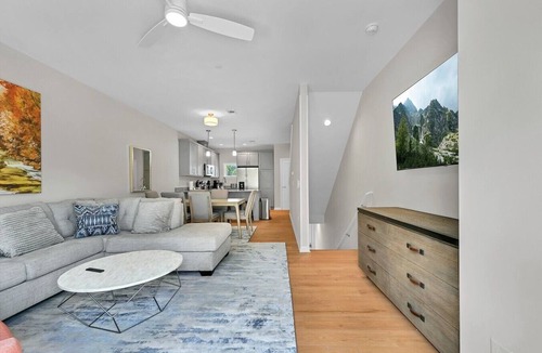 Asheville Villa | Gorgeous South Slope Townhome 106