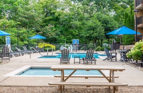 Gatlinburg Villa | Gorgoeus Mountain Loft, 1 Bedroom Deluxe Villa