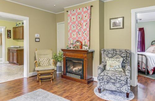 Primrose House | 'Grandma's Farm House' on 125 Acres w/Fire Pit!
