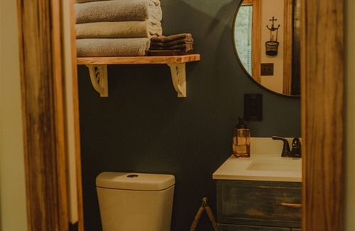 Rogers Hotel | Grey Dreamer: a pirate ship cliff suspended house