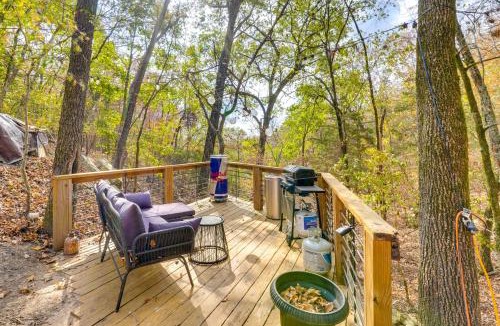Lost Bridge Village Apartment | Grill & Rooftop Deck: Cozy Hideaway in Garfield