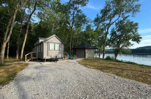 New Richmond House | Hagrid's Hut - Harry Potter Riverfront Experience