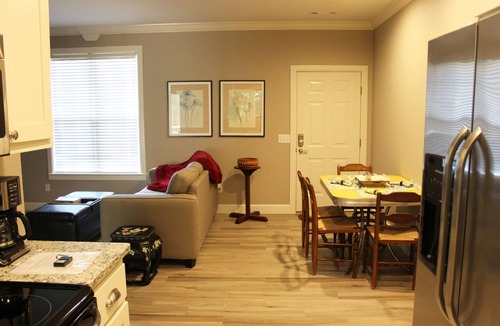 Bella Vista Apartment | Haley Retreat BELLA VISTA LOCATION/BENTONVILLE ADDRESS.ONE MILE TO OZ BIKE LIFT.