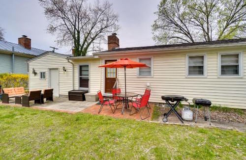 Bolivar Apartment | Half Mile to Harpers Ferry Duplex with Fire Pit