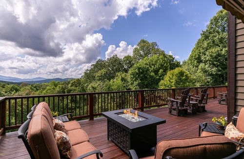 Elk Park House | Haven at Headwaters: Long-range Mountain Views, Pet Friendly, Gameroom