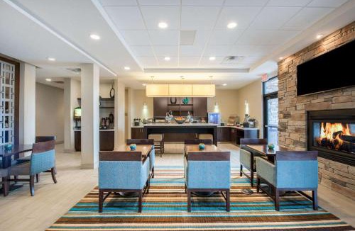 Bridgeport Hotel | Hawthorn Suites by Wyndham Bridgeport