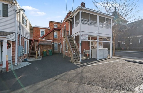 Gettysburg Apartment | Heart of Downtown Gettysburg - Walk to Shops, Dining & Historic Sites