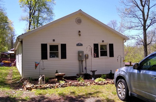 Warrensville House | Heavenly Haven, a 2/2 home in the lovely Blue Ridge Mountains with scenic views.