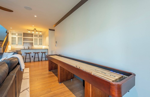 Black Mountain House | Here Comes the Sunset | Modern Luxury & Year-Round Mountain Views!