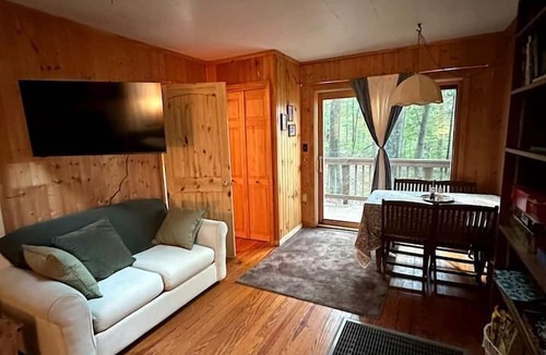 Aspers Cabin | Hidden Countryside Gem with Fire Pit & Tranquil Setting in Aspers, Pennsylvania