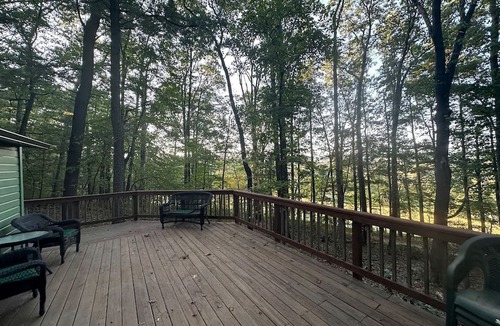 Aspers Cabin | Hidden Countryside Gem with Fire Pit & Tranquil Setting in Aspers, Pennsylvania