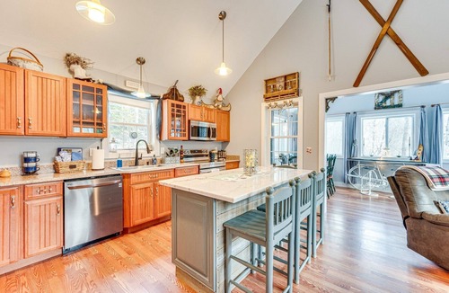 Campton House | Hidden Gem! Waterville Estates home with Views! Dog friendly!