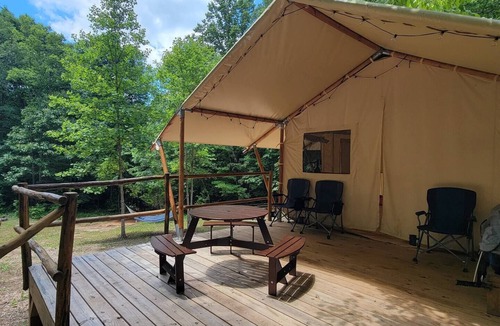 Lenoir RV Rental | Hidden Meadow Retreat | Ponds, Stars & Solitude