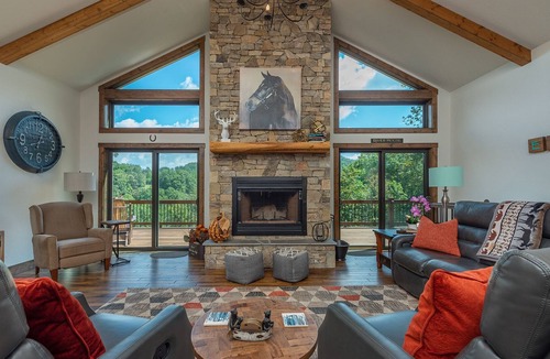Burnsville House | Hidden River Ridge | River Access + Mountain Views