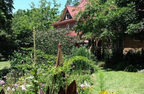 Five Points House | Hidden Treasure Near Downtown!
