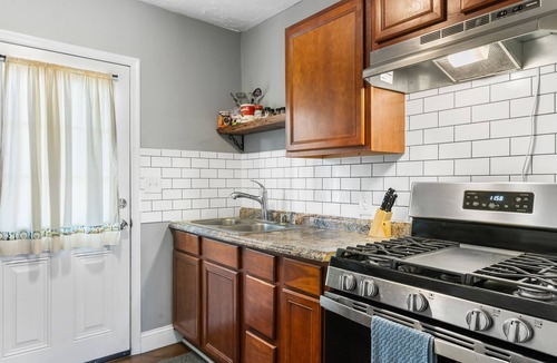 Stanton House | Hide & Seek Lodge l Cozy 2BR l 15 min to RRG l WI-FI