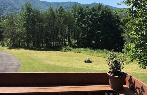Jonesborough House | High Places with Miles of Mountain Views