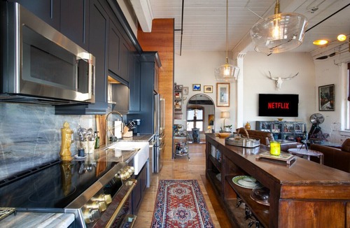 Old City Apartment | Highway Vintage | Boutique City Escape
