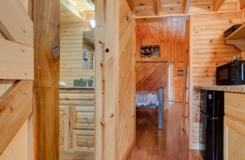 Pine Ridge House | Hikers Gem Handcrafted Cabin in RRG Pet Friendly Fire Pit