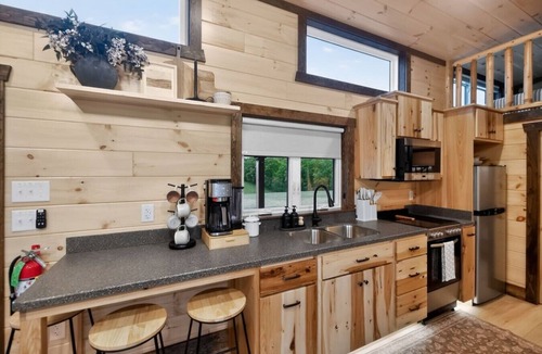 Augusta House | Hilltop Haven, hot tub- sauna - campfire area