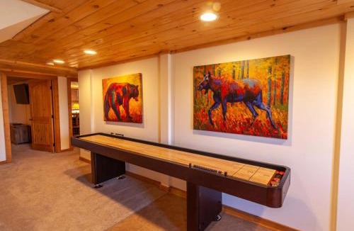 Boone House | Hilltop Haven