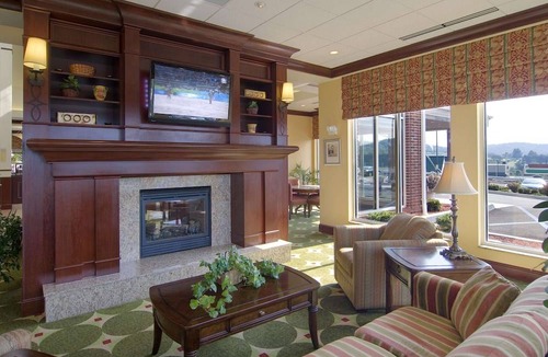 Bridgeport Hotel | Hilton Garden Inn Clarksburg