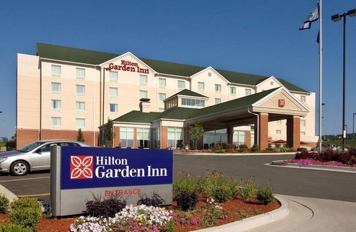 Bridgeport Hotel | Hilton Garden Inn Clarksburg