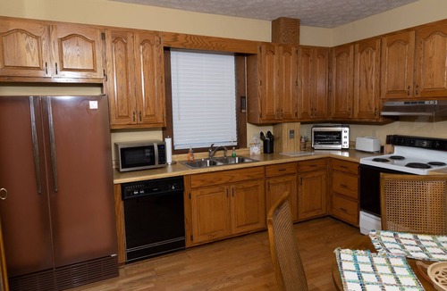 Boones Creek House | Historic 4 bedroom house with hot tub-great location