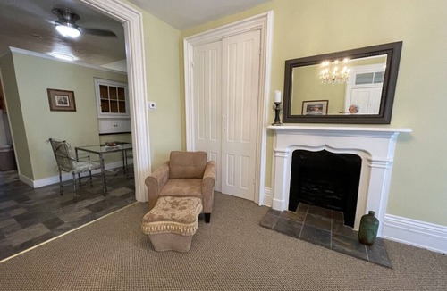 Maysville Apartment | Historic and Elegant