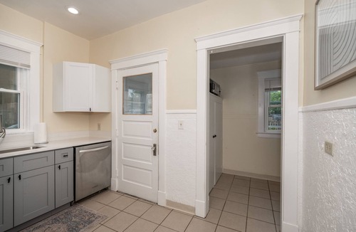 Roselawn Finance House | Historic Charm Meets City Living in this Adorable 3 BDR Cinci Cottage