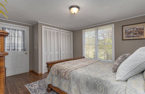 Rutherfordton House | Historic Farmhouse Guest Quarters