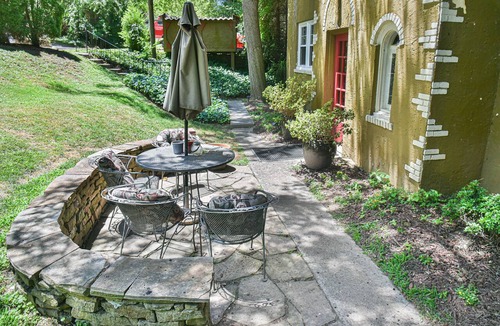 Grove Park- Sunset Apartment | Historic Grove Park Rental - Apt #1