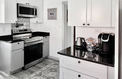 Harpers Ferry House | Historic Harpers Ferry Home. Prime location