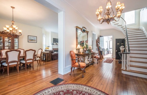 North Upper Street House | Historic Mansion in Downtown Lexington.