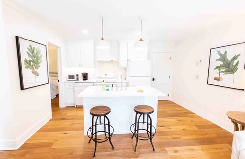 Blowing Rock Apartment | Historical Hotel, Main Street Blowing Rock