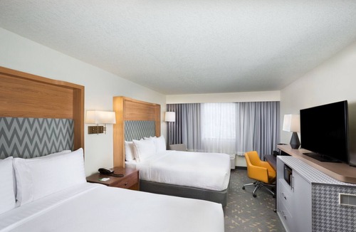 Asheville Hotel | Holiday Inn Asheville East-Blue Ridge PKWY by IHG